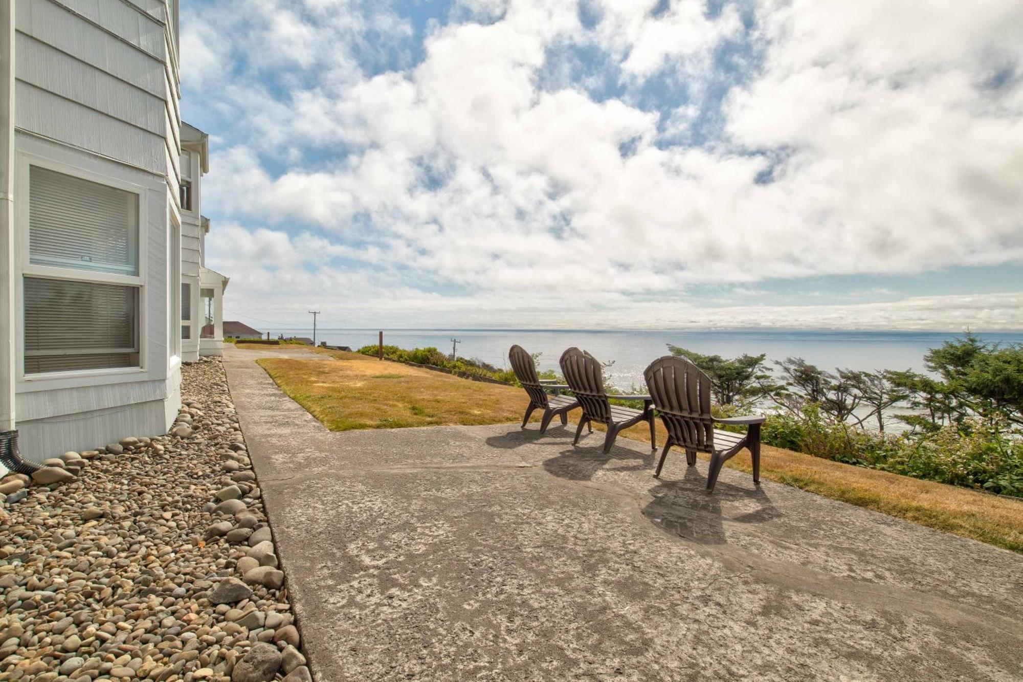 Ester Lee Oceanview Inn Lincoln City Ngoại thất bức ảnh