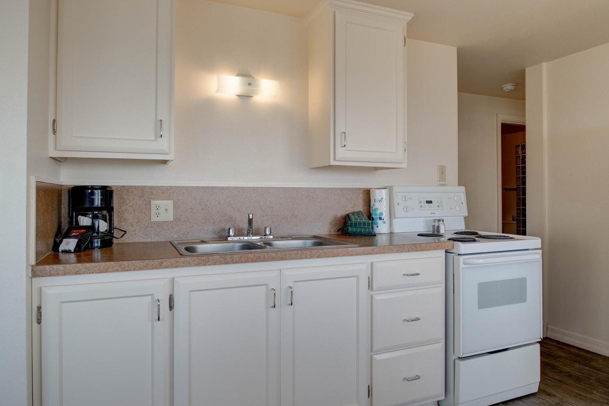 Ester Lee Oceanview Inn Lincoln City Ngoại thất bức ảnh