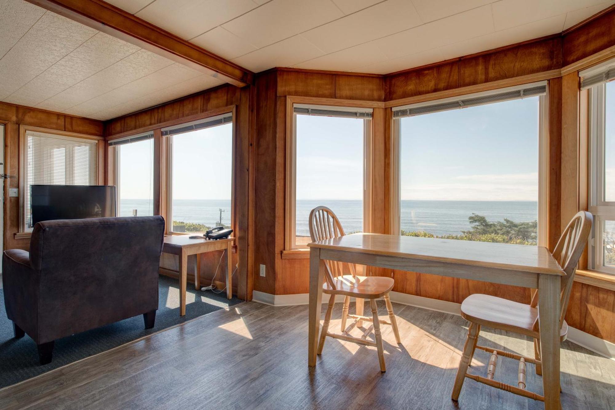 Ester Lee Oceanview Inn Lincoln City Ngoại thất bức ảnh