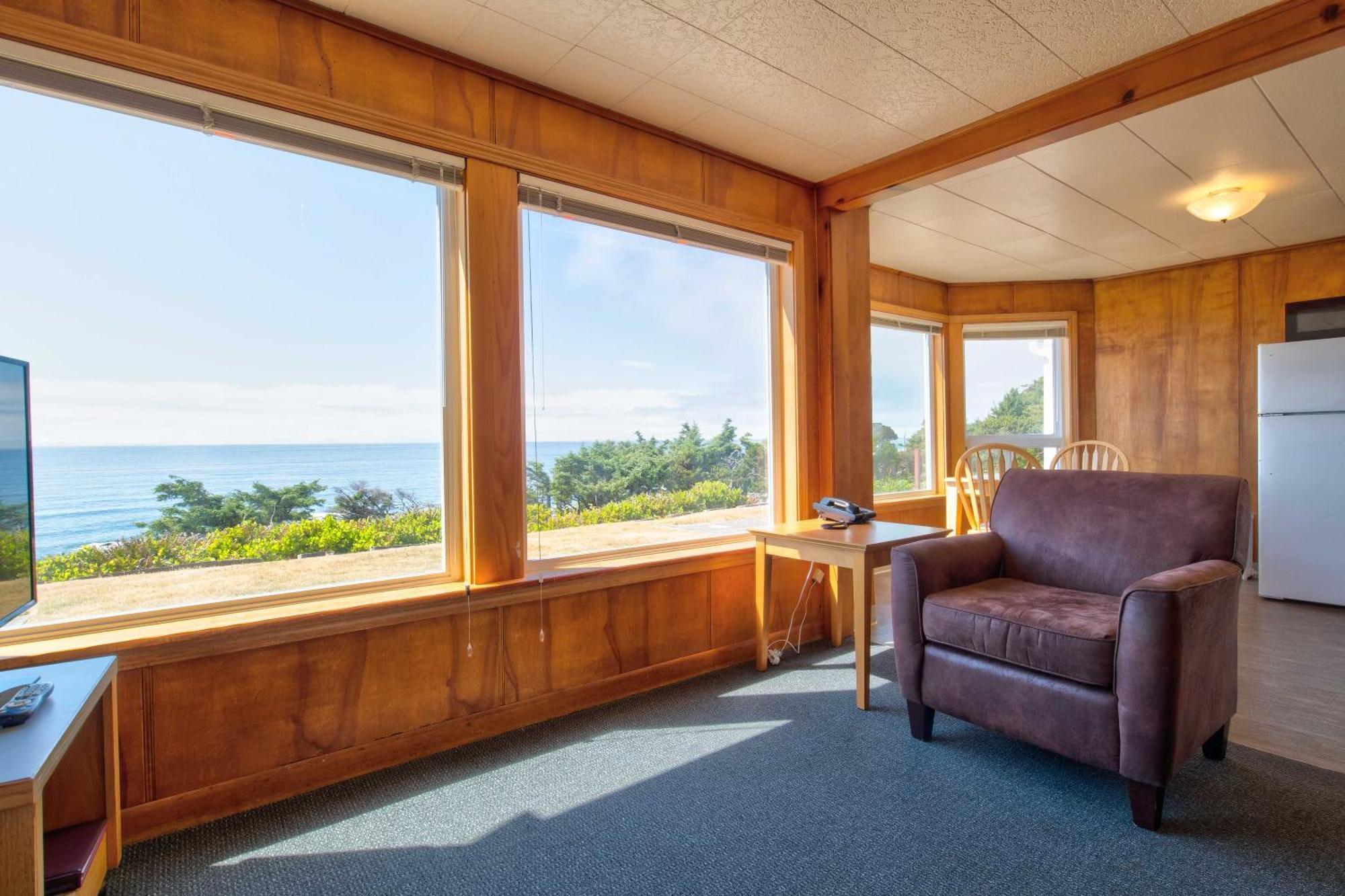 Ester Lee Oceanview Inn Lincoln City Ngoại thất bức ảnh