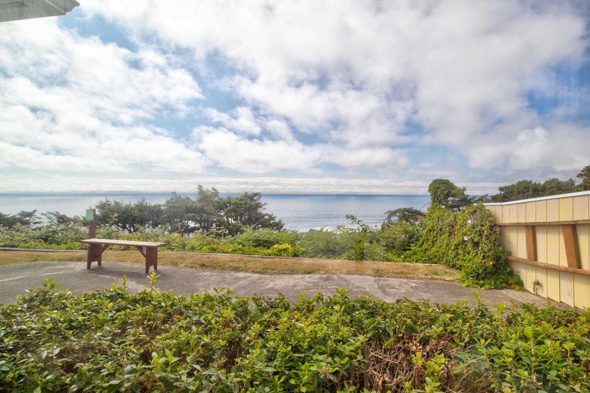 Ester Lee Oceanview Inn Lincoln City Ngoại thất bức ảnh